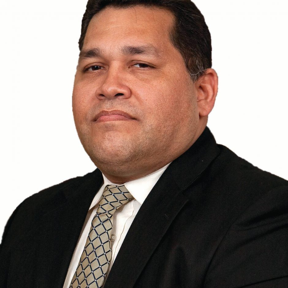 Carlos E. Villalobos J.