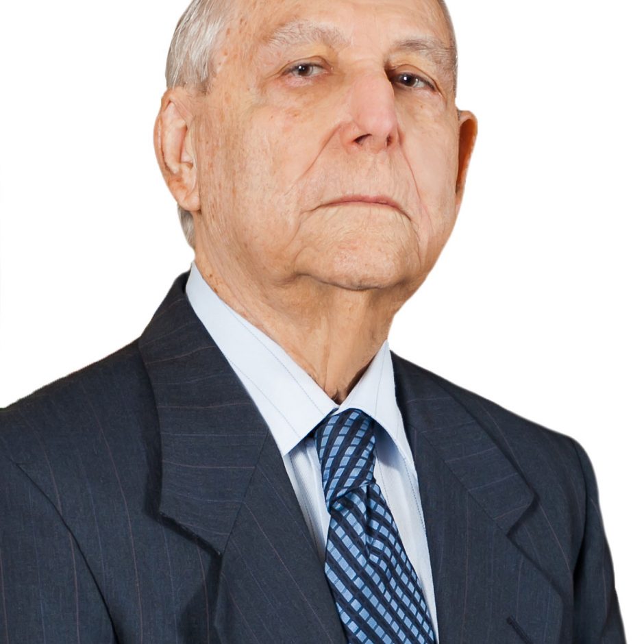 Rodolfo R. Chiari C